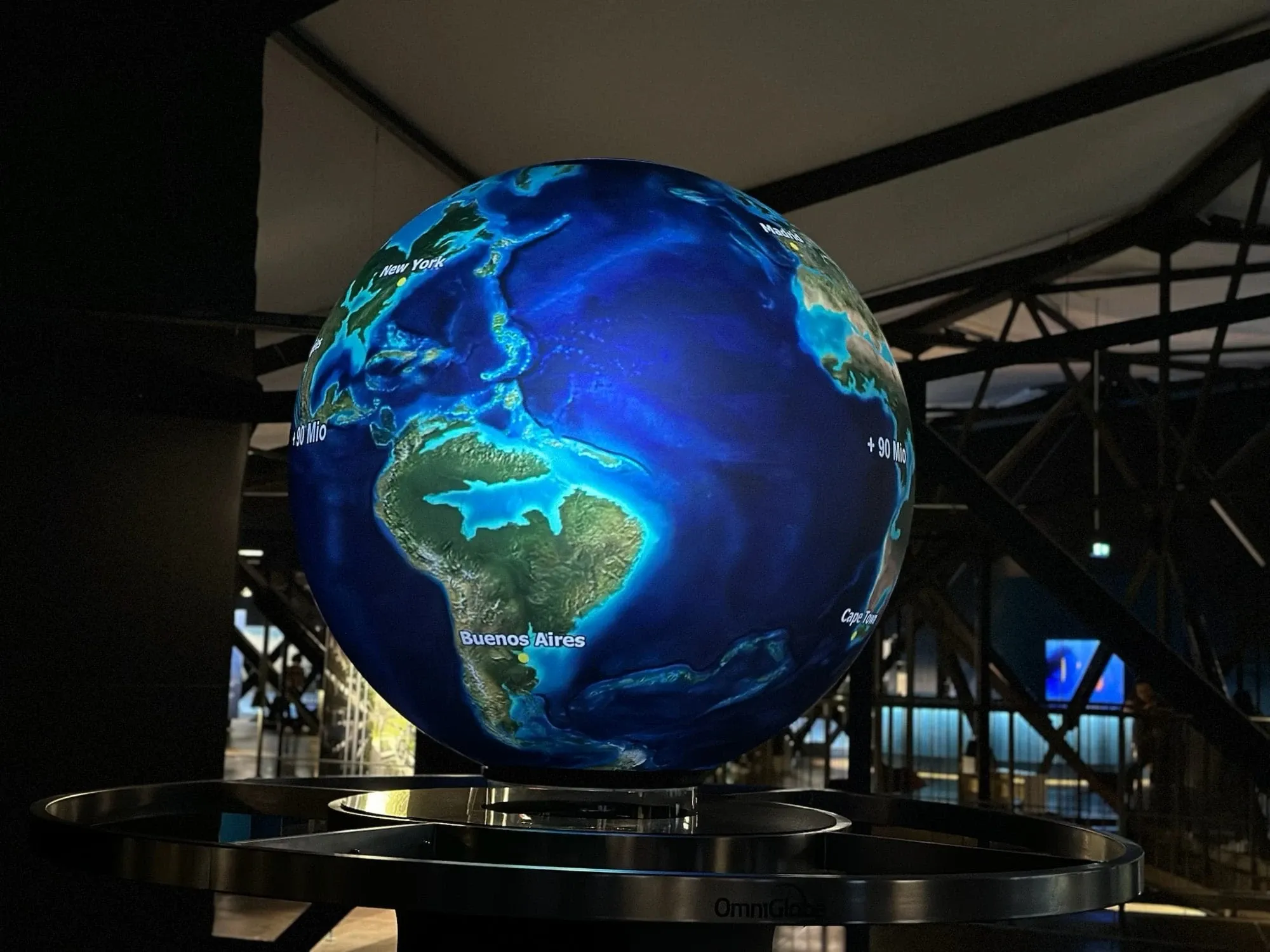 Planet Ozean im Gasometer Oberhausen – Lohnt sich der Besuch?