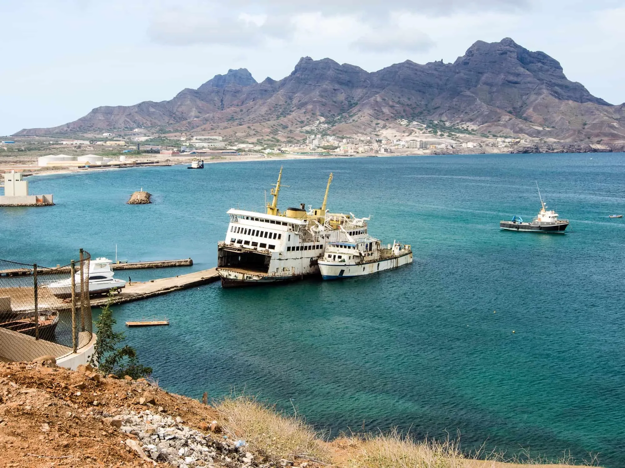 Wrack im Hafen von Mindelo auf Sao Vicente auf den Kapverden
