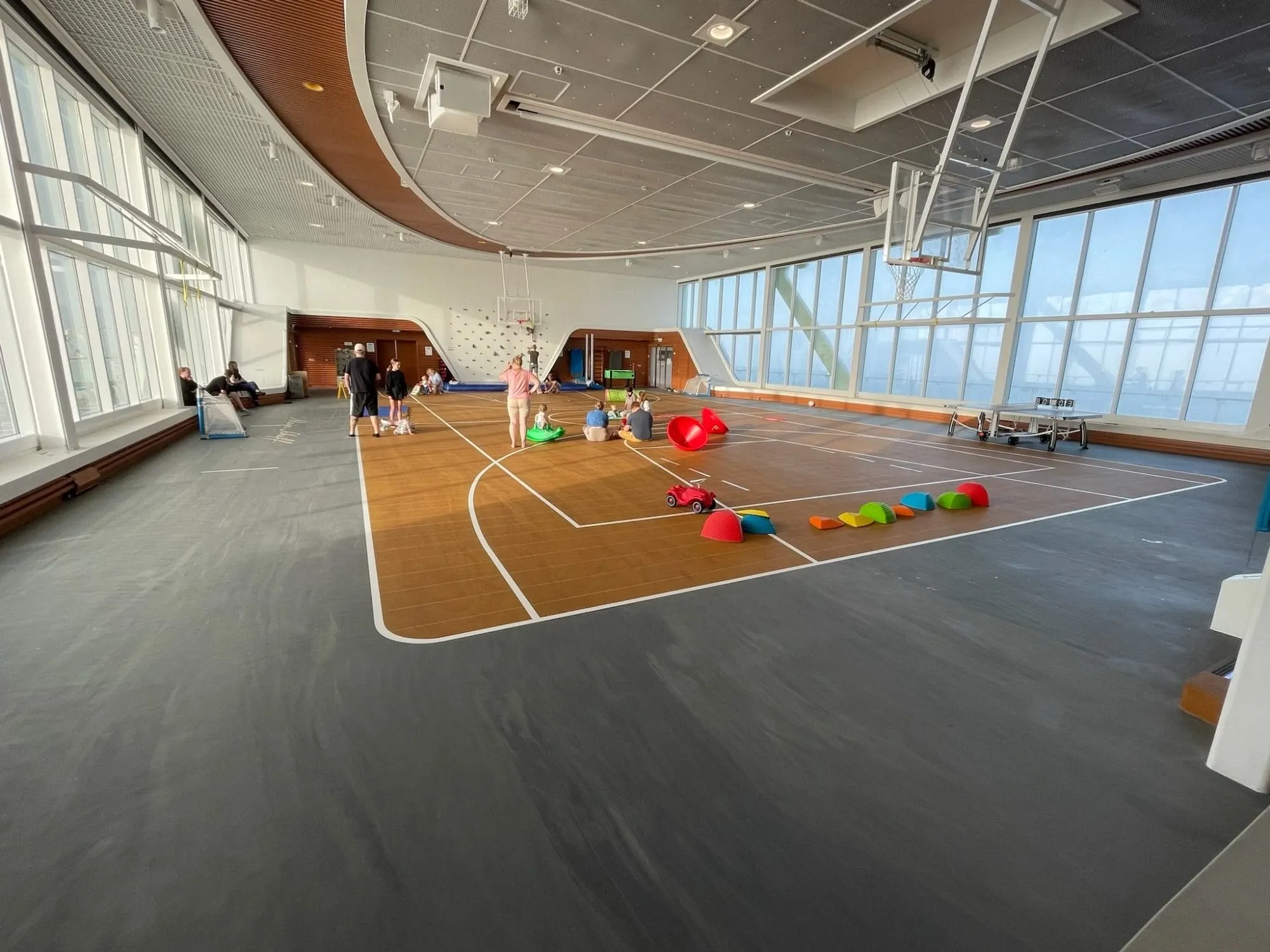 Sportarena Mein Schiff Tobestunde