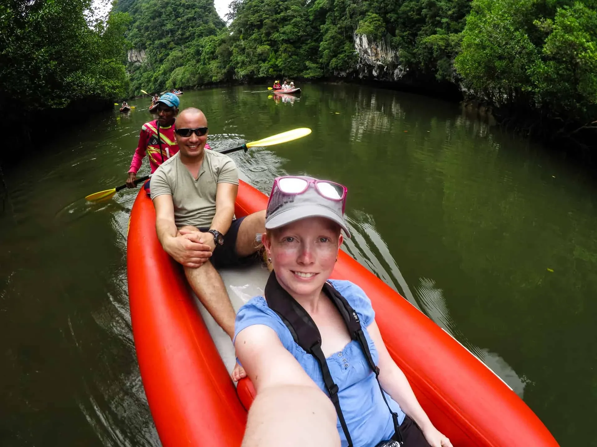 Kanufahrt in Thailand