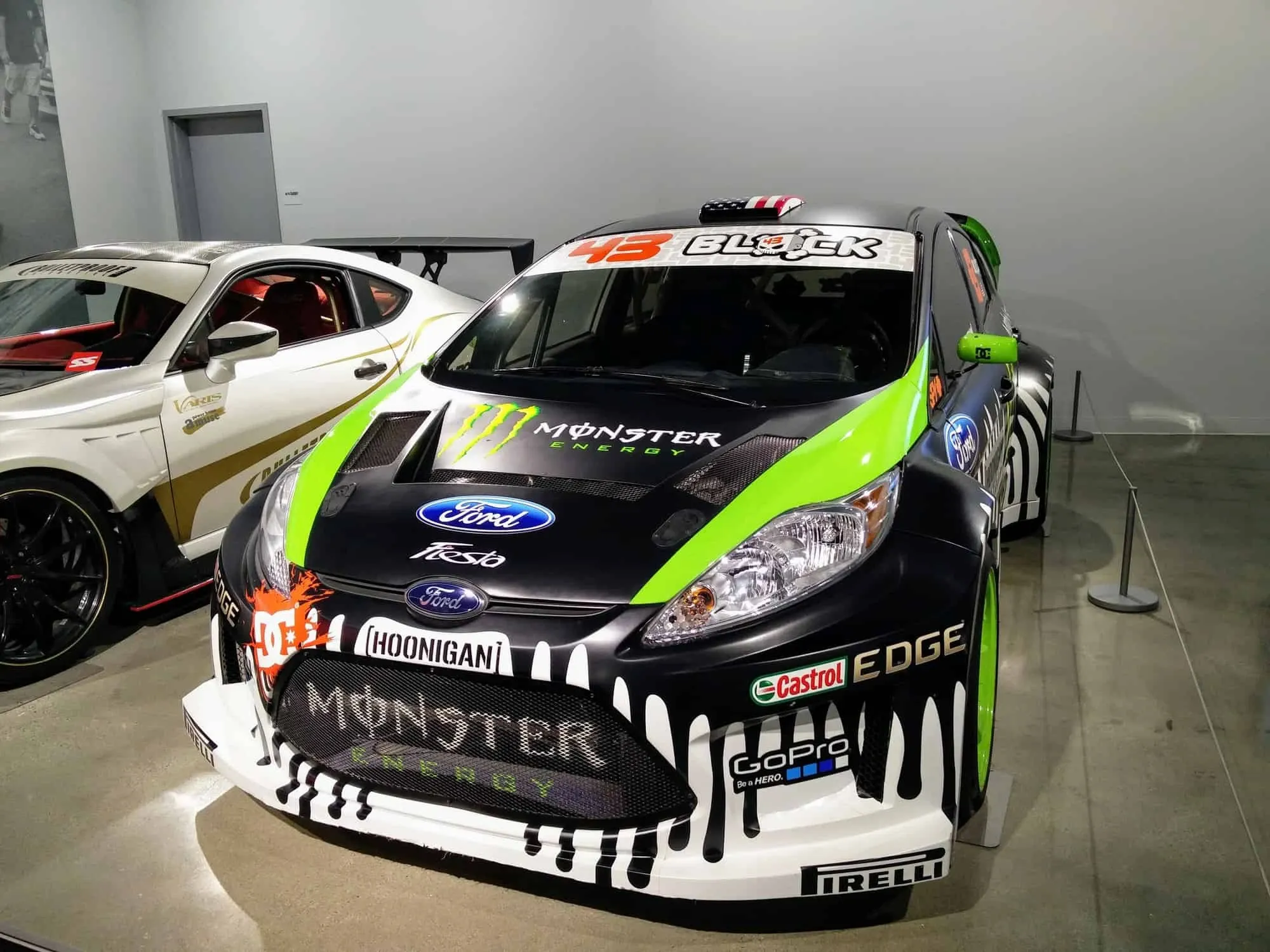 Ford Fiesta von Ken Block im Petersen Automotive Museum in Los Angeles
