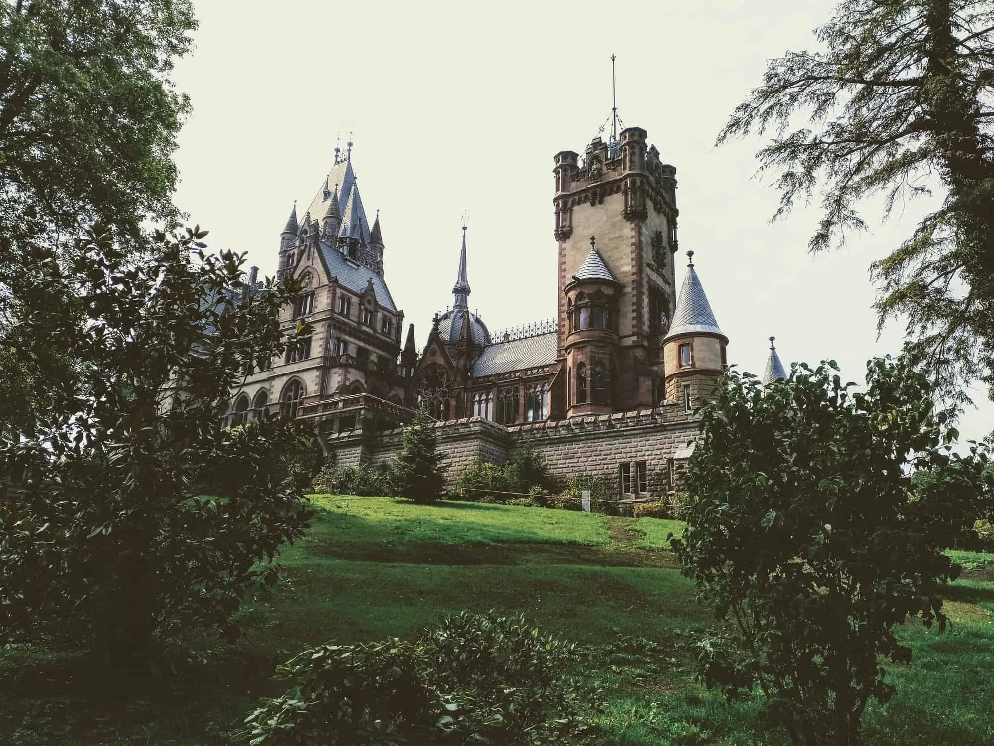 Ausflugstipp: Schloss Drachenburg am Drachenfels in Königswinter