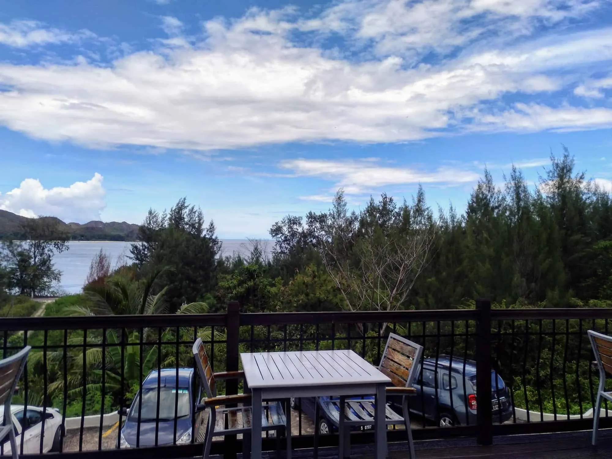 Unsere Top 4 Tipps – Gut und günstig Essen auf Praslin | Seychellen