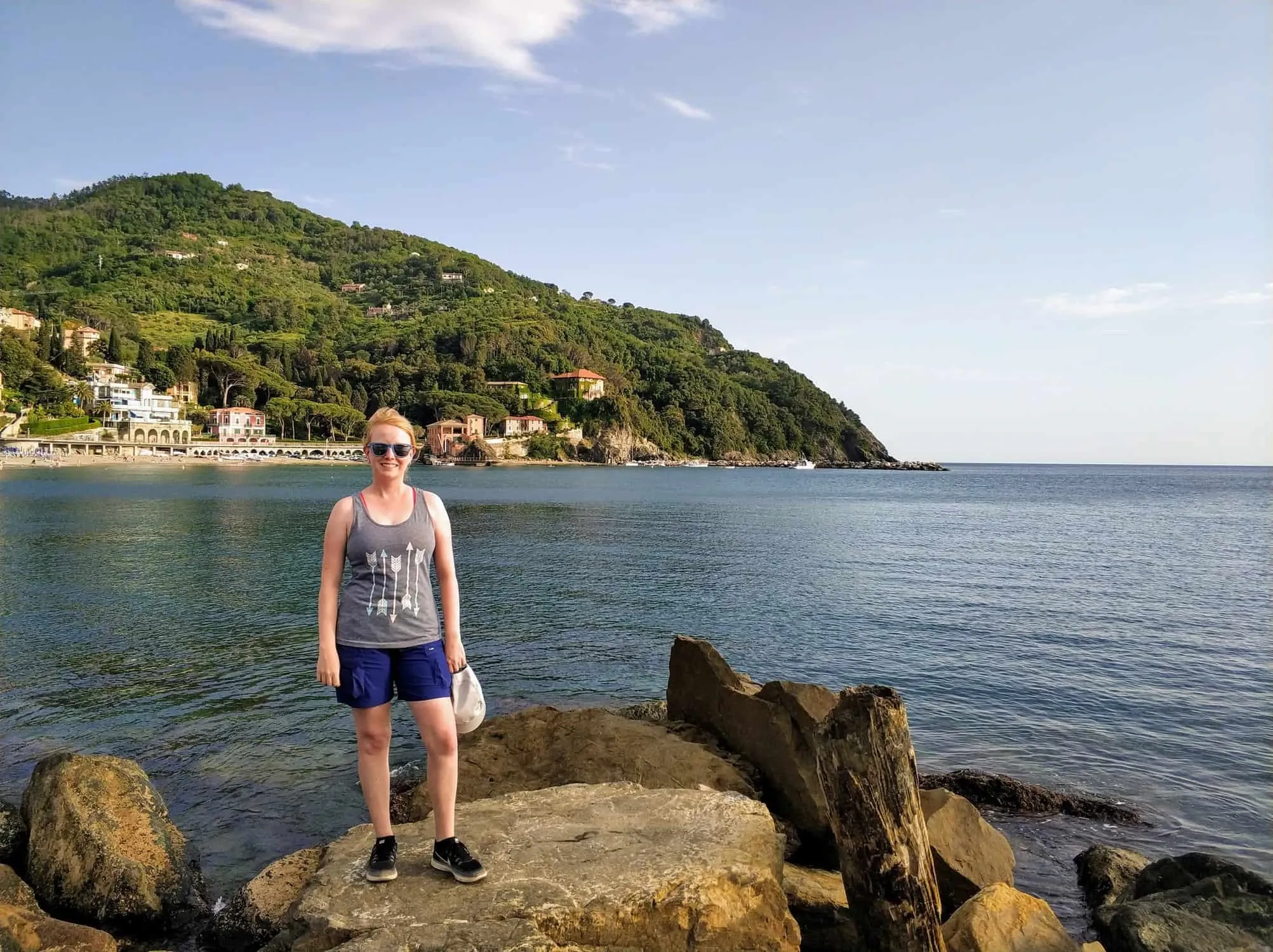 Sandra am Strand von Levanto in Italien