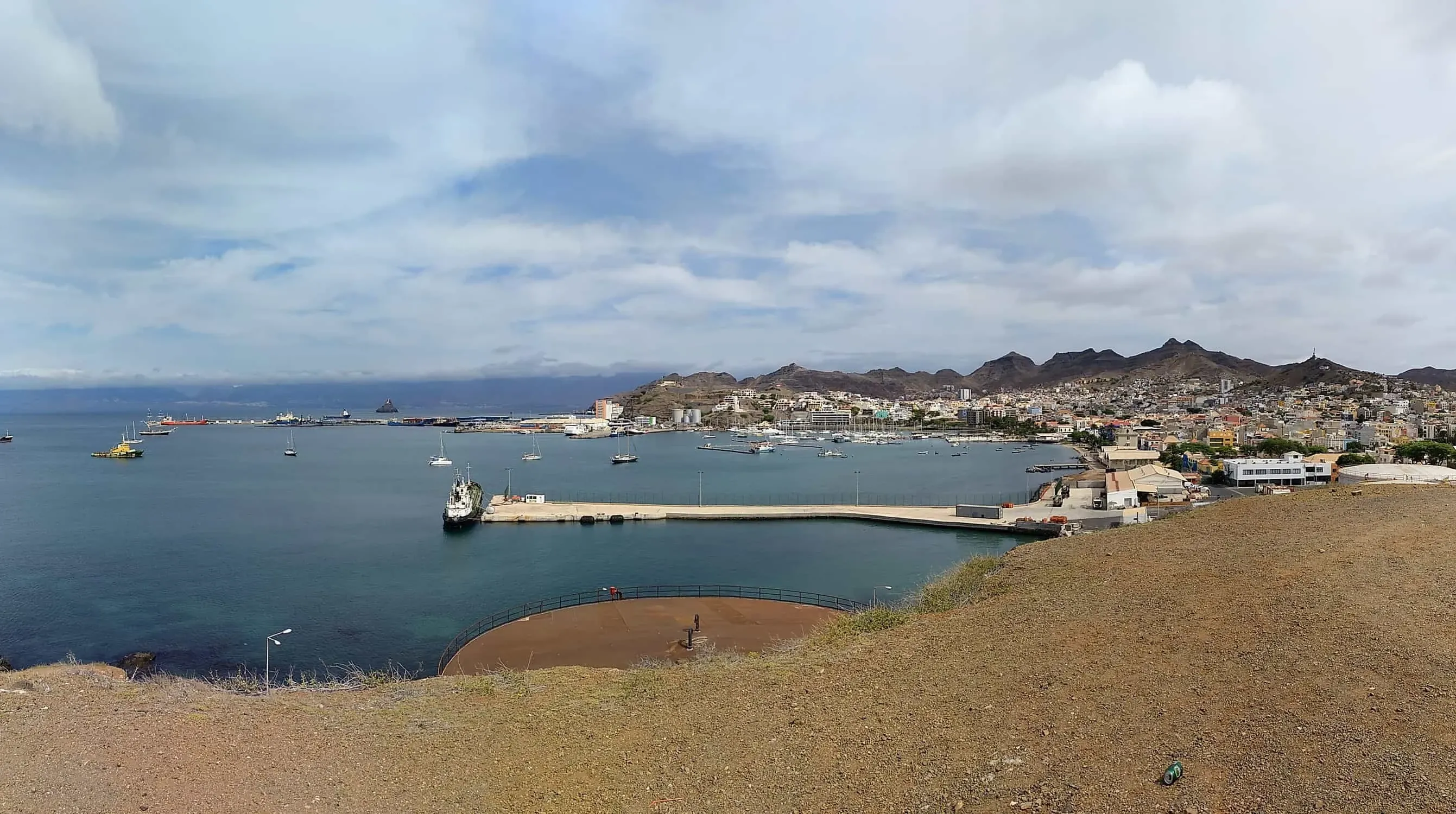 Aussicht über die Stadt Mindelo auf Sao Vicente Kap Verden