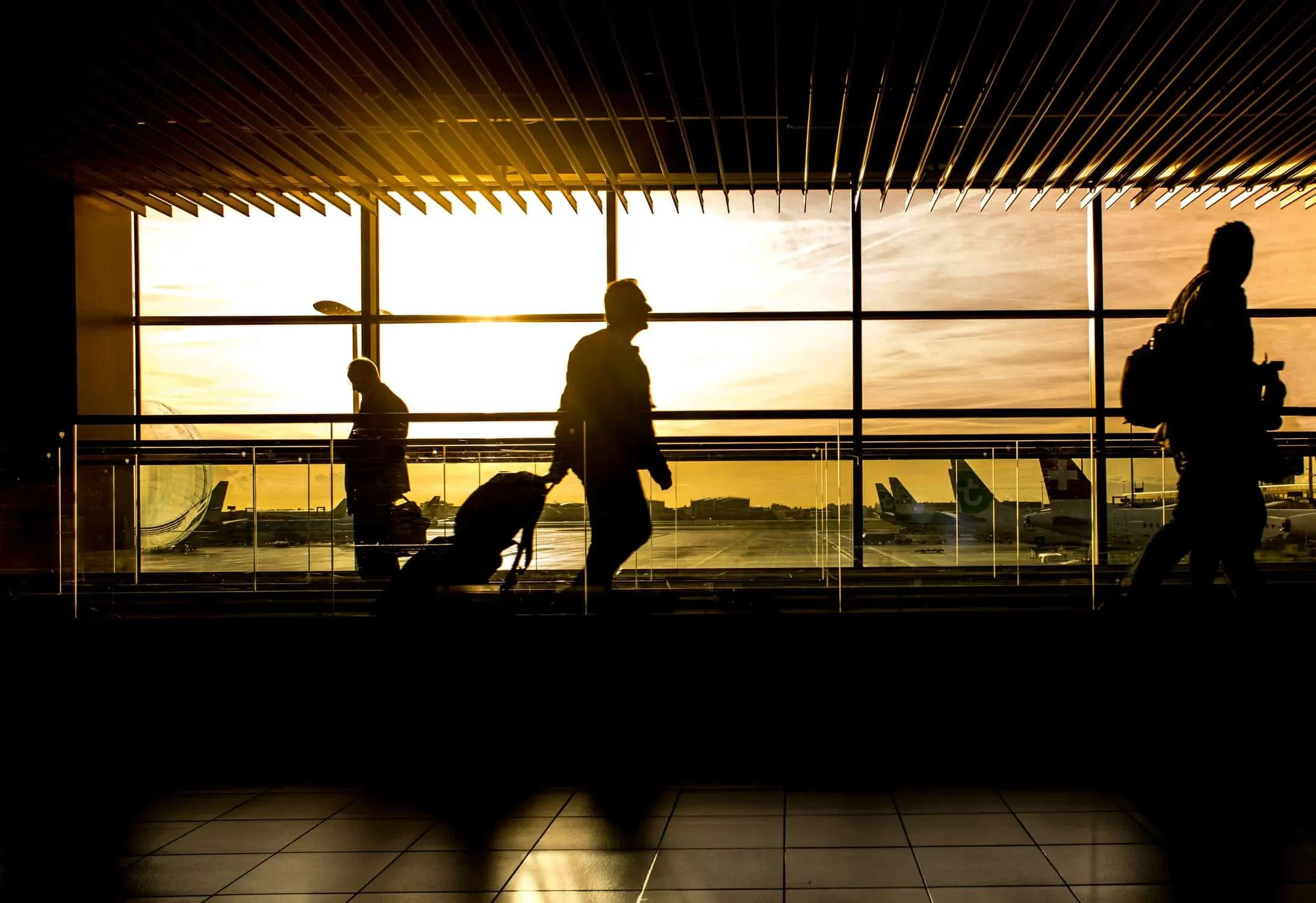 8 extrem hilfreiche Flughafen-Tipps für jeden Urlauber